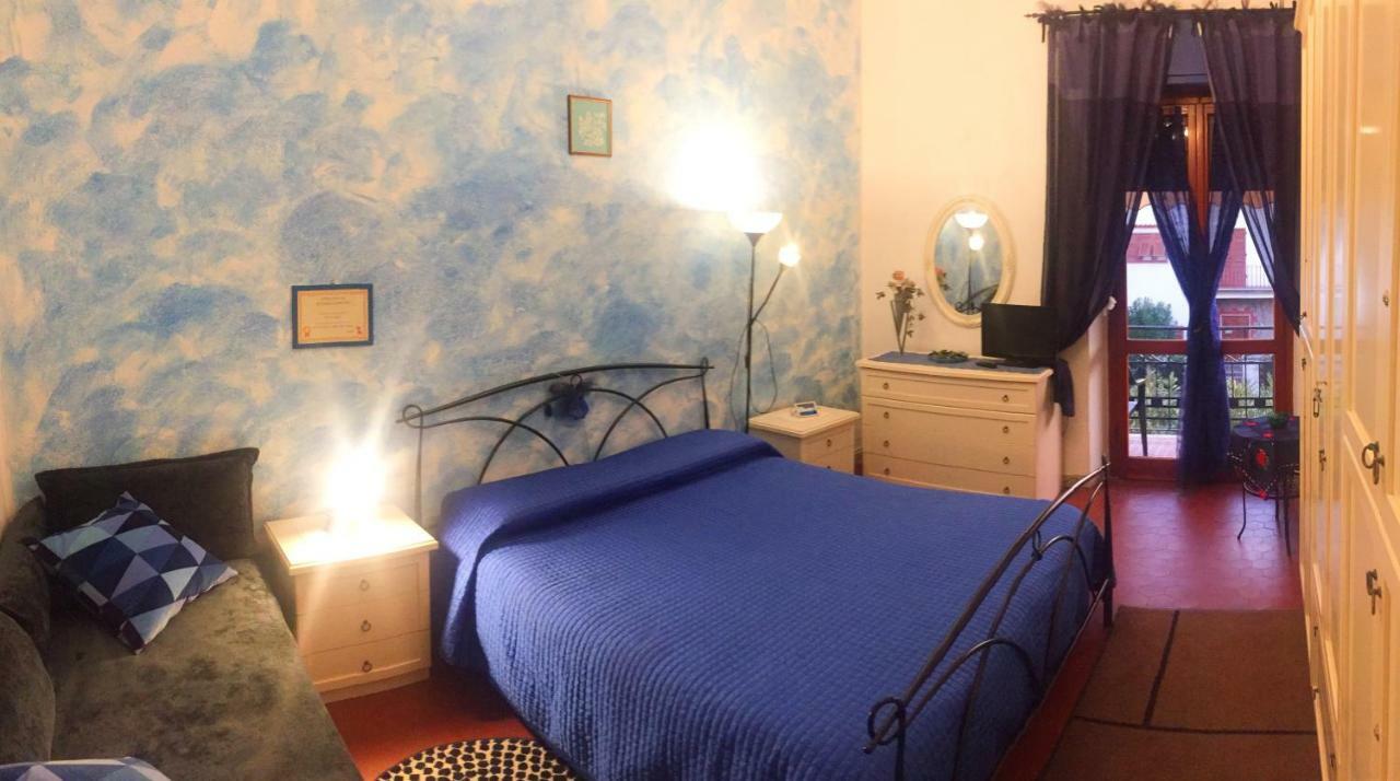 Eco B&B I Due Oleandri Марина-ді-Каррара Екстер'єр фото